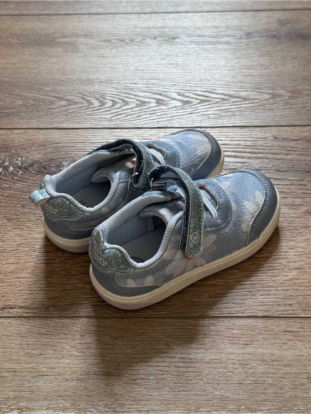 Stride Rite Daisy Velcro Sneakers